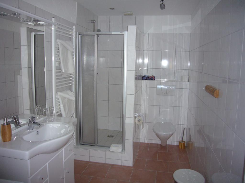 Hotel Ovelgoenner Hof Букстехуде Экстерьер фото