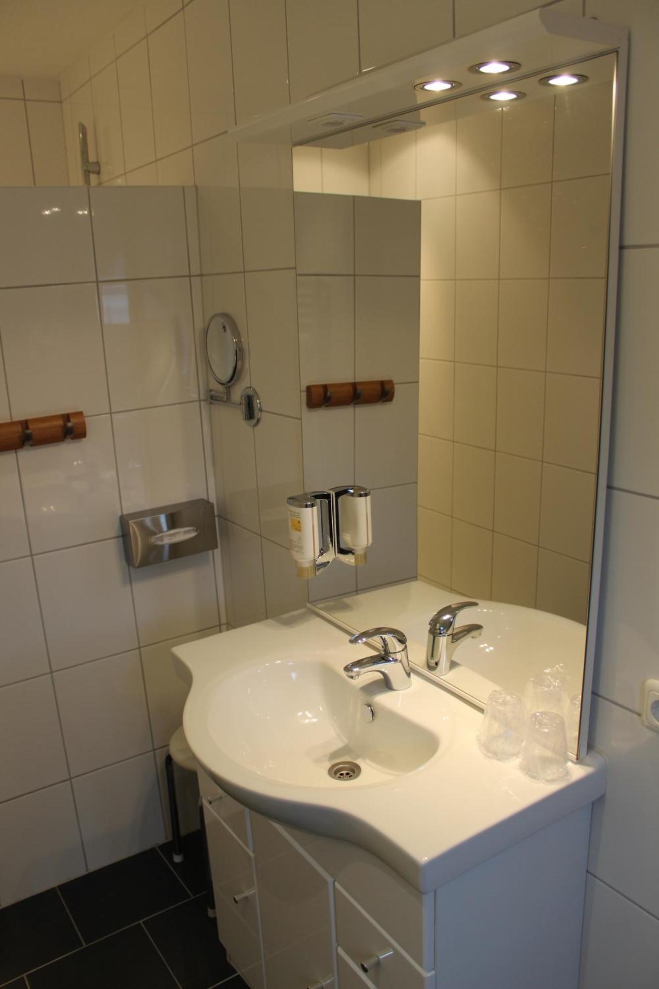 Hotel Ovelgoenner Hof Букстехуде Экстерьер фото